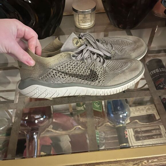 Nike  Running Shoes size 8.5 - Picture 2 of 3